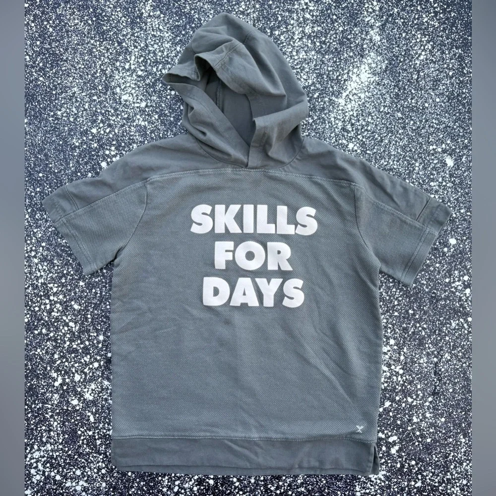 ‘Skills For Days’ Shirt Sleeve Workout Hoodie Youth Medium